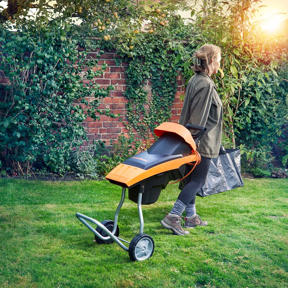 LawnMaster FD2402-01 Impact Electric Garden Shredder with 50L Collection Bag 2400W Image 8