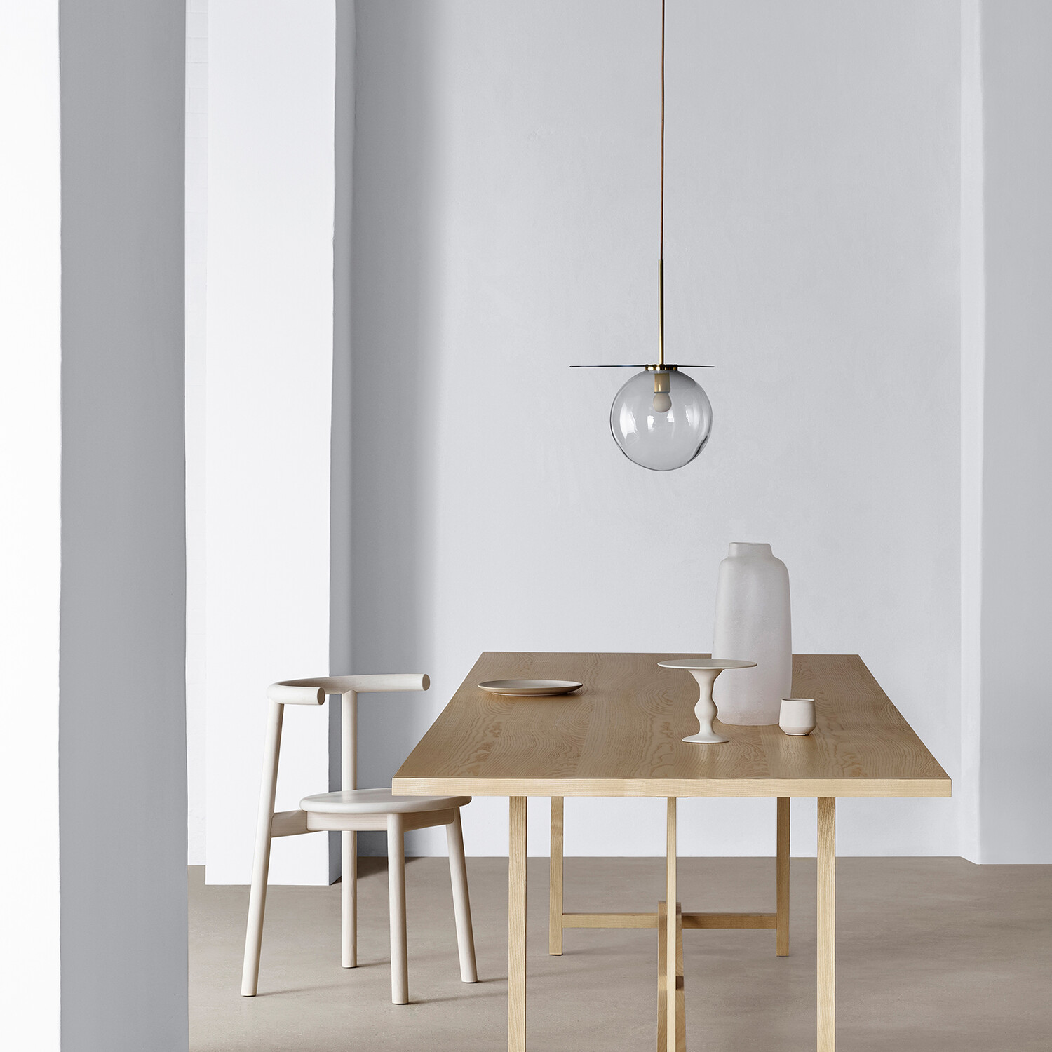 Crown Crafted Walls & Wood Clean Slate Luxurious Flat Matt Paint 2.5L Image 4