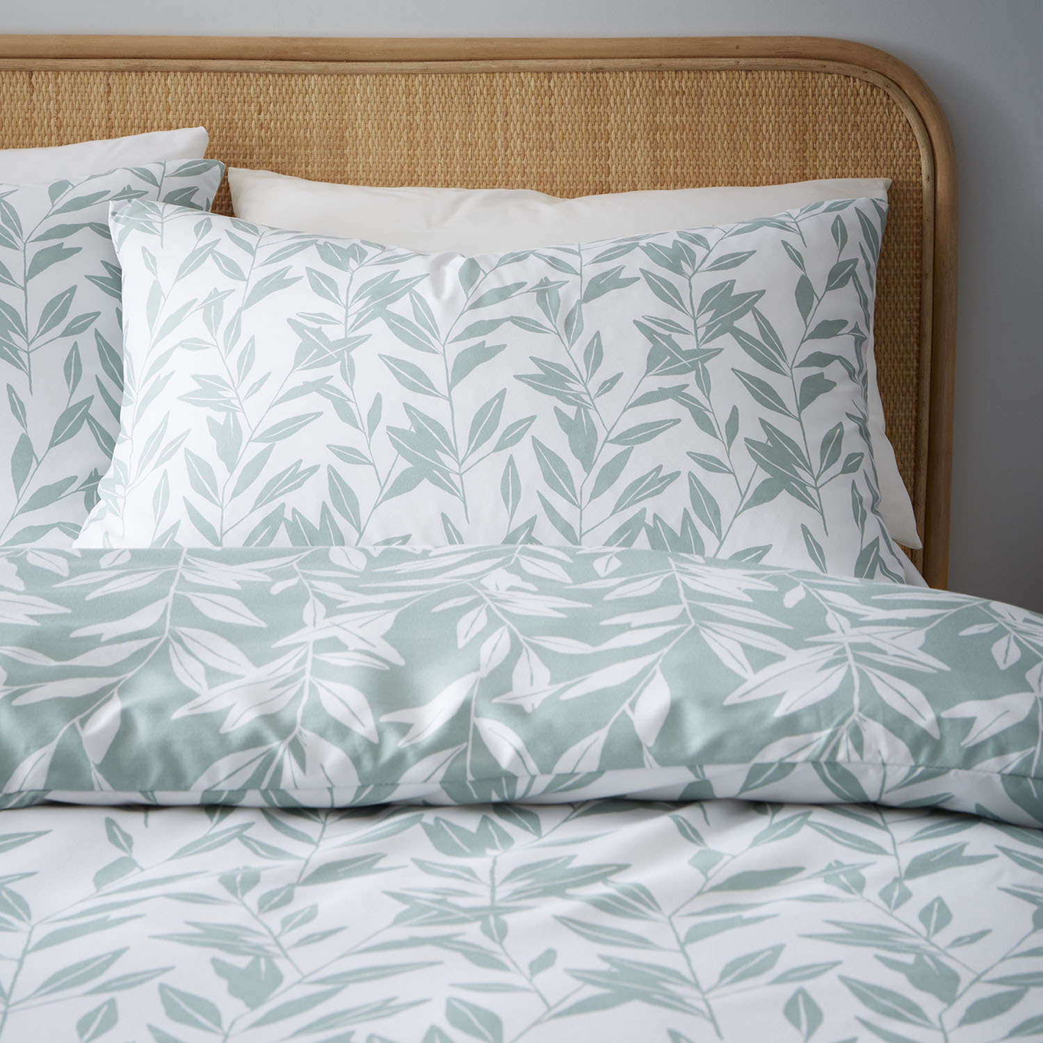 Hallie Printed Leaves Duvet Set - Sage / Superking Image 3
