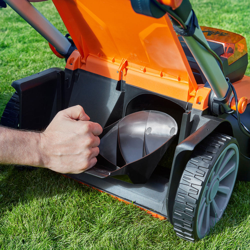 LawnMaster MX 24V 48V 46cm Cordless Lawnmower with 2 Battery Set Image 7