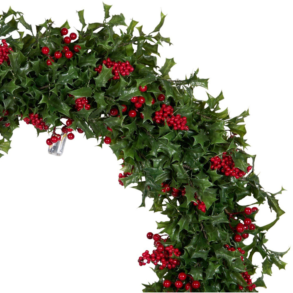 Large Red Berry and Holly Wreath Image 5