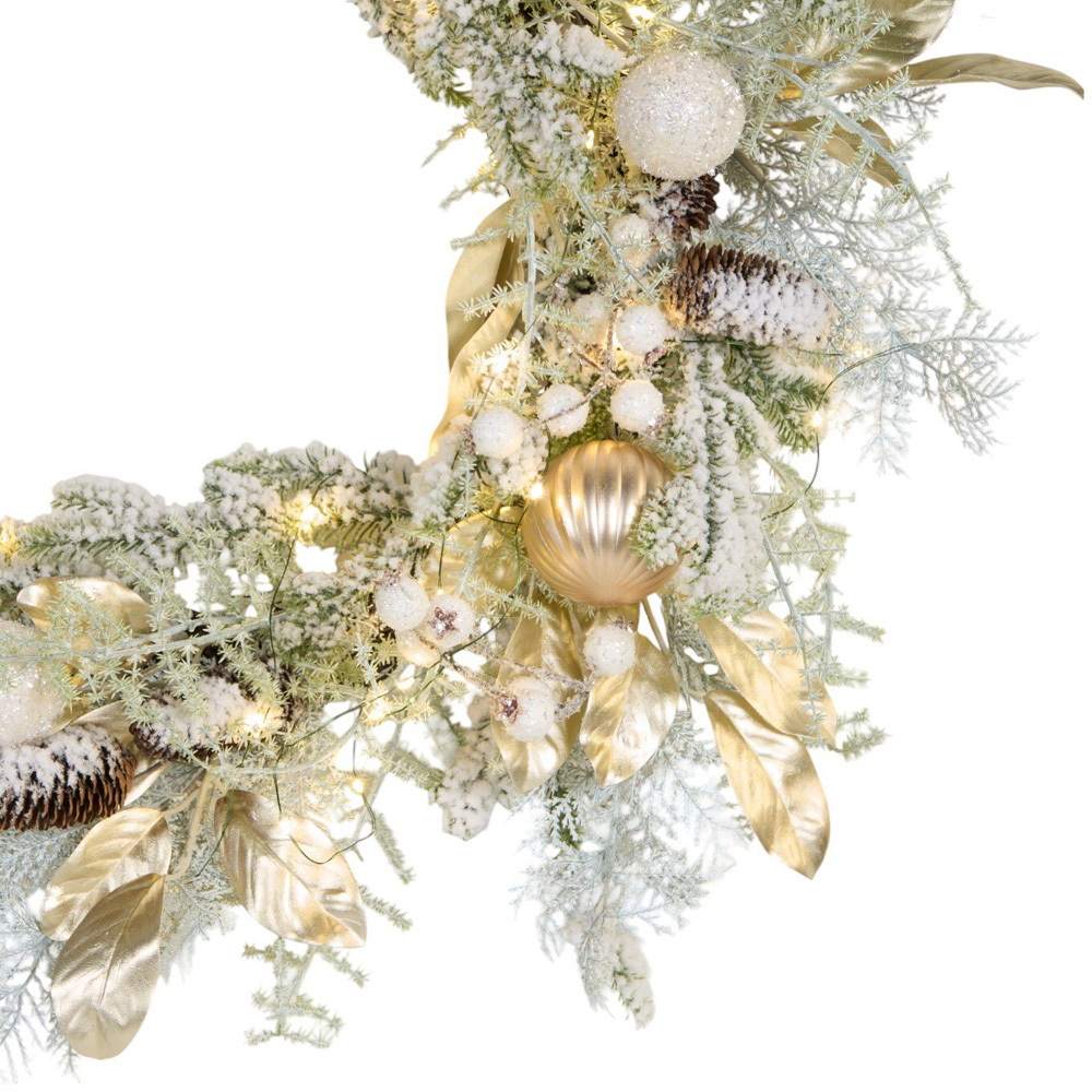 Gold Leaf Wreath Image 4