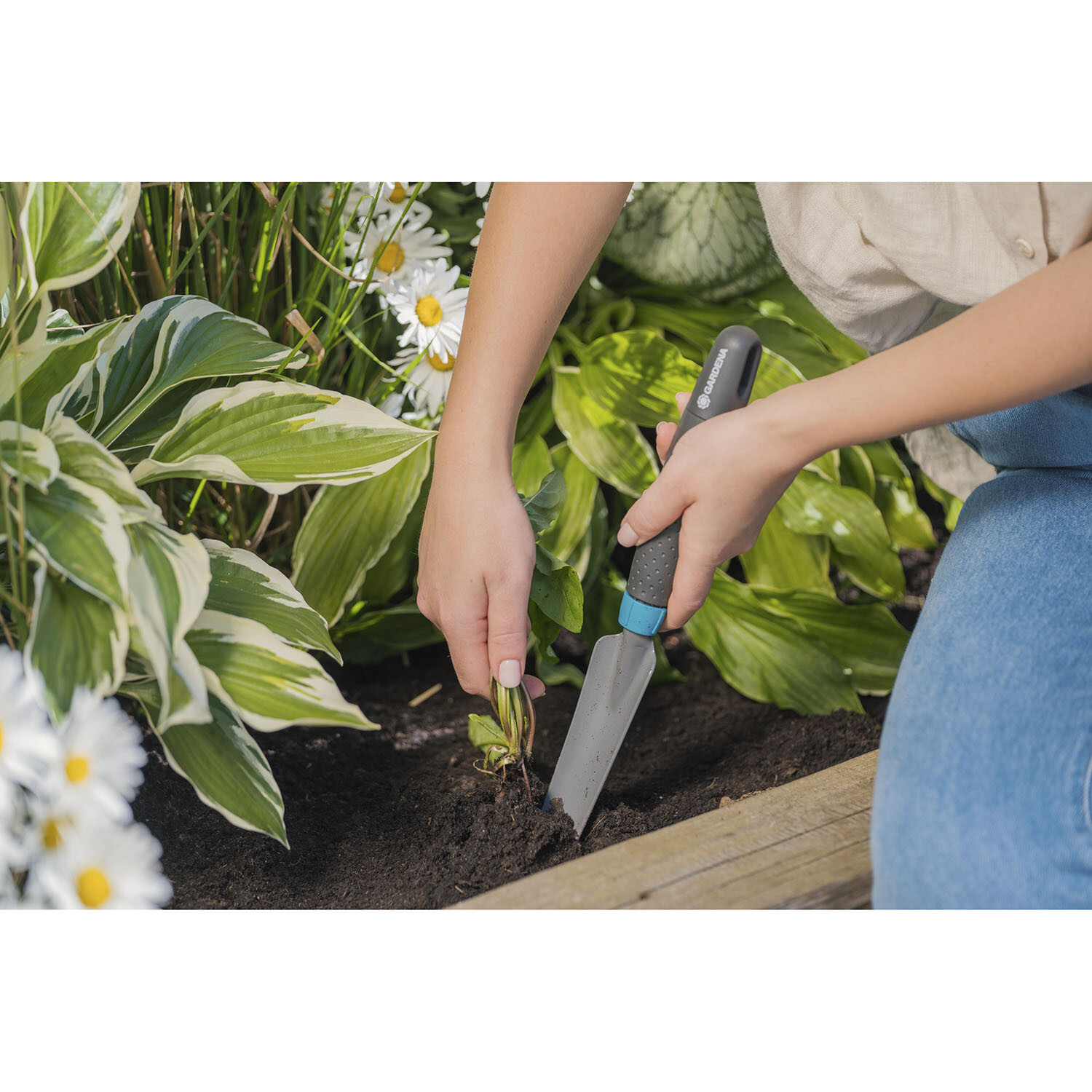 Gardena Weeding Trowel Image 3