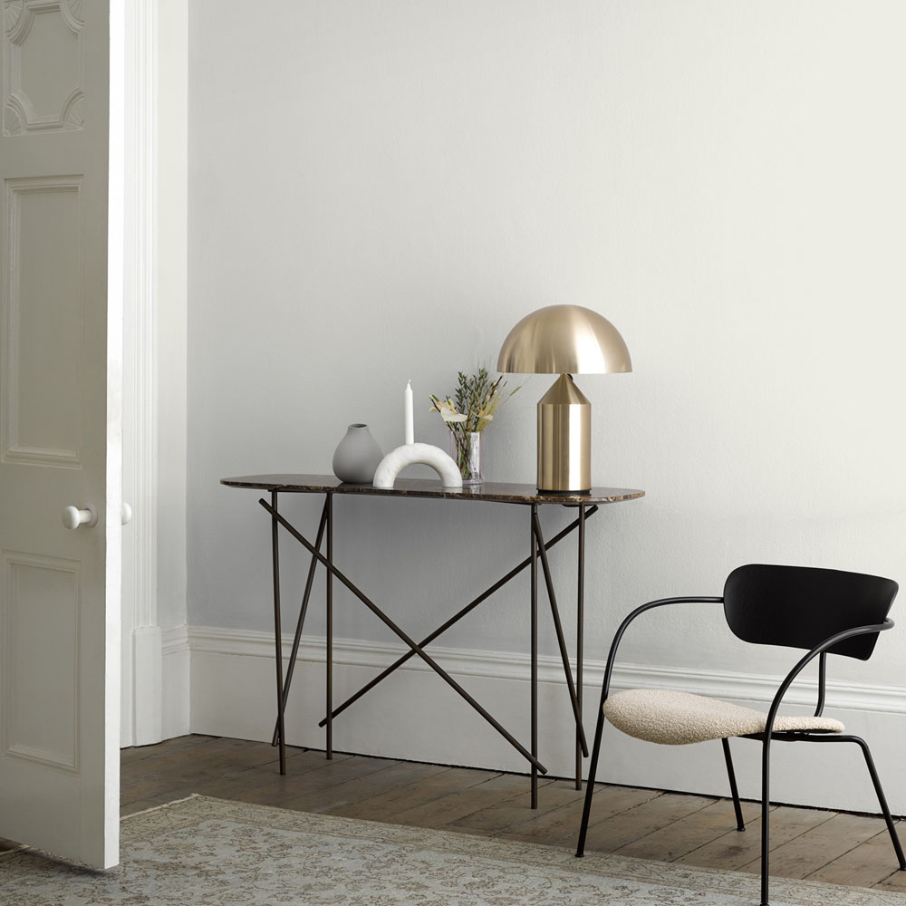 Crown Breatheasy Walls & Ceilings Sail White Silk Emulsion Paint 2.5L Image 4