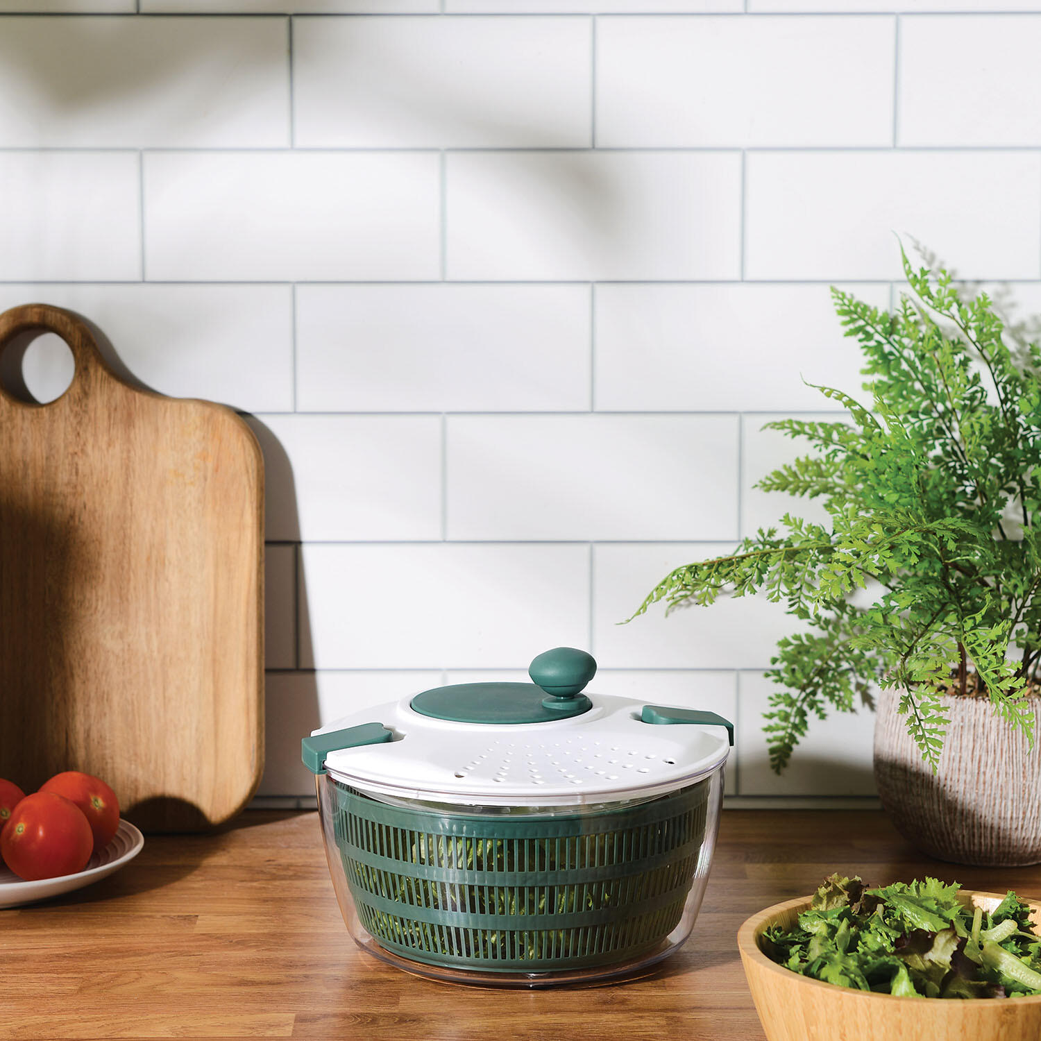 MY Salad Spinner - Green and White Image 2