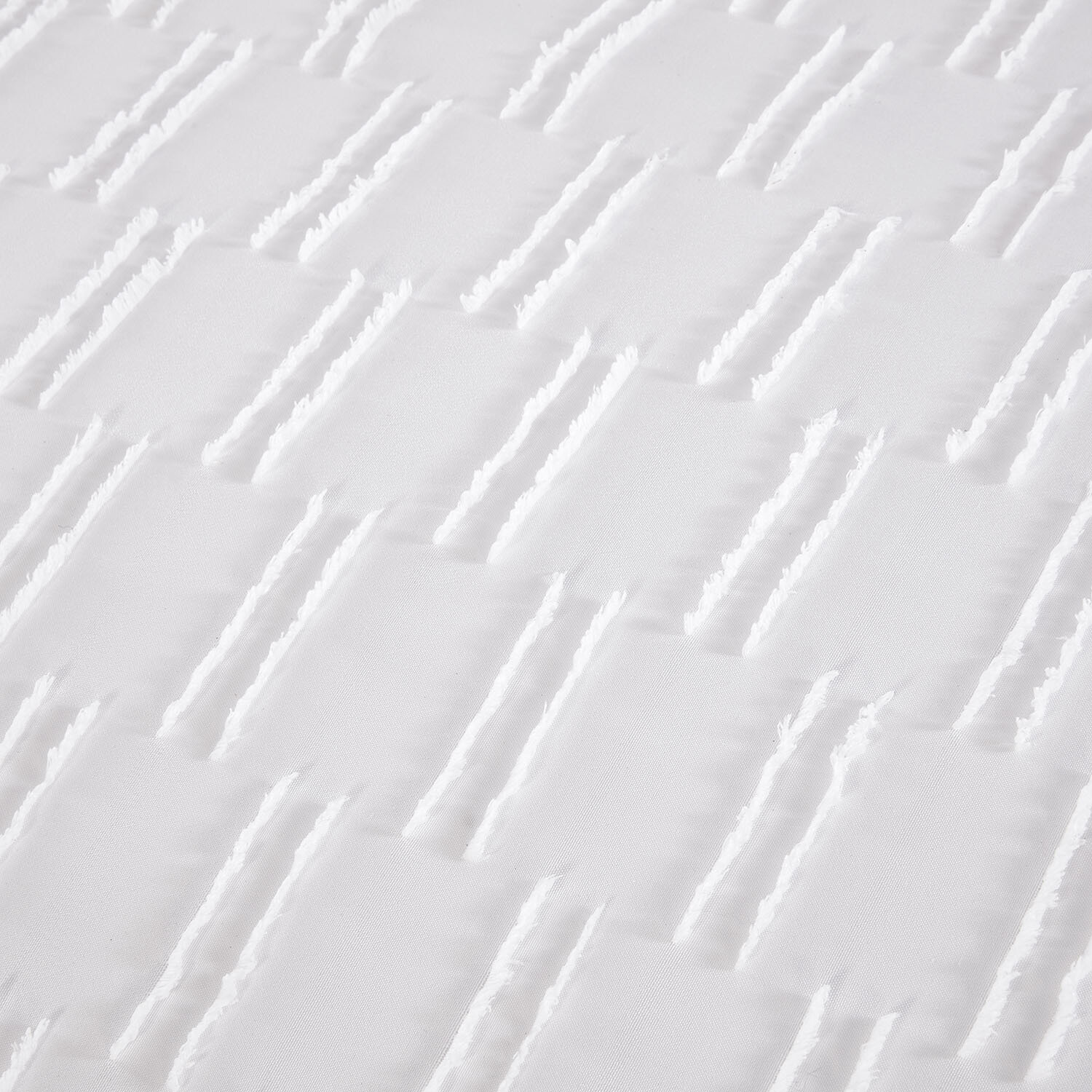 Copenhagen Tufted Duvet Set - White / King Image 3