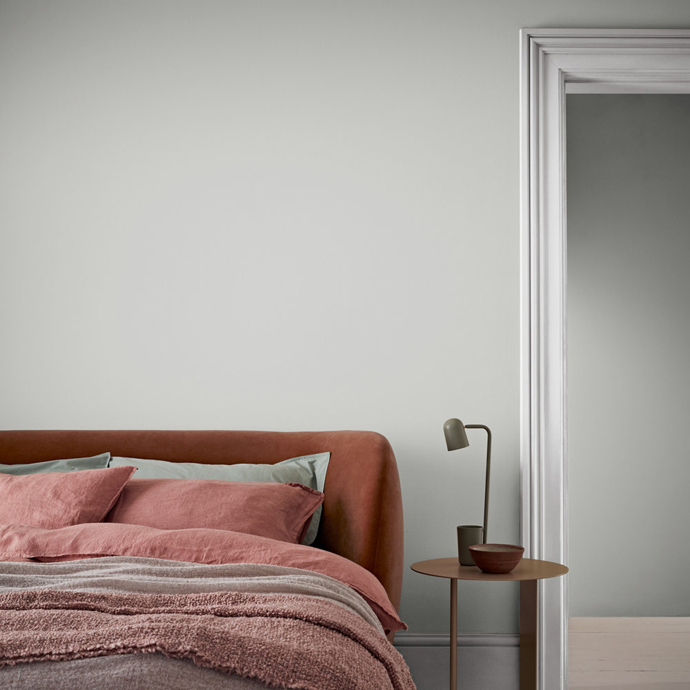 Crown Walls & Ceilings Taffeta Matt Emulsion Paint 2.5L Image 5