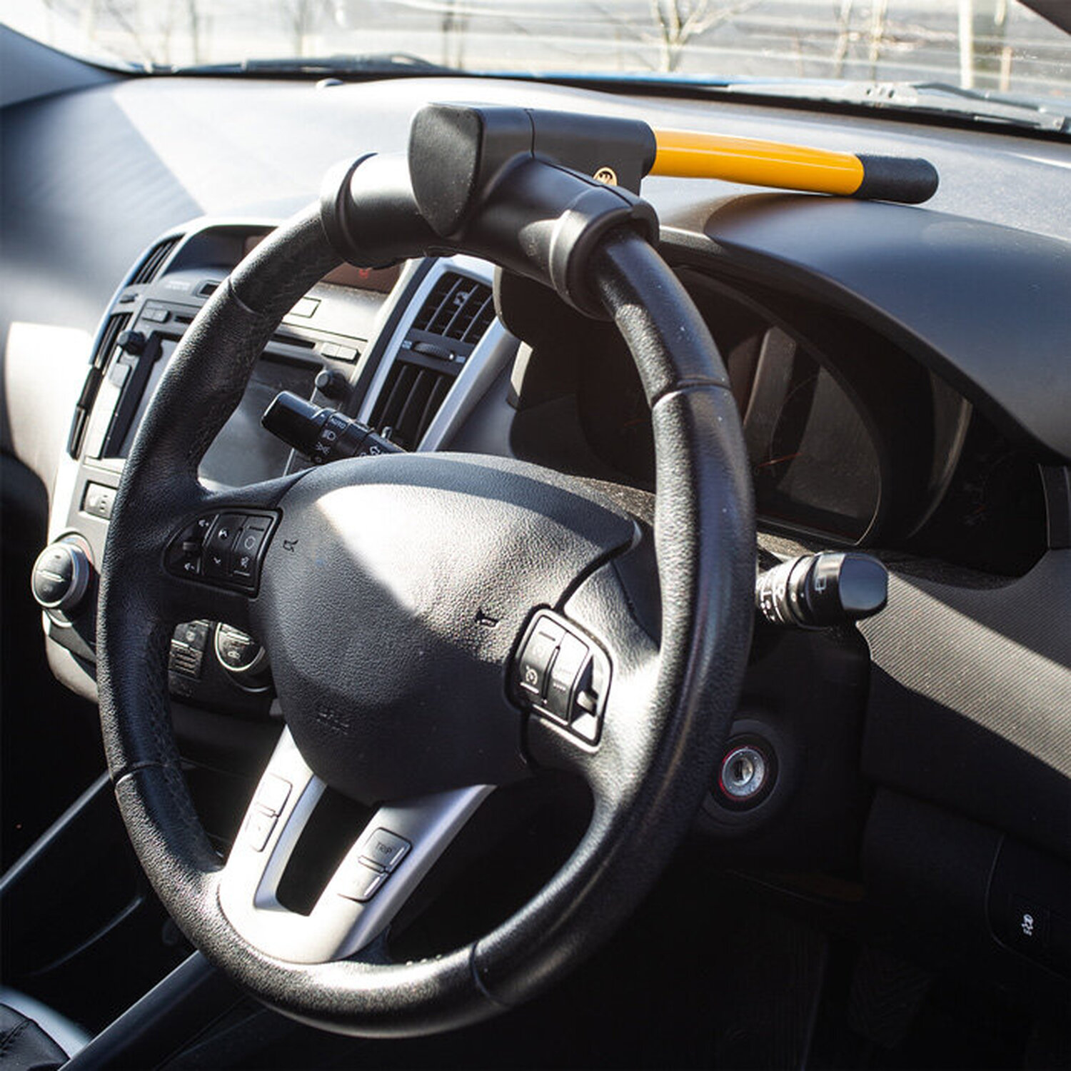 Simply Auto T Bar Steering Wheel Lock Black Image 6