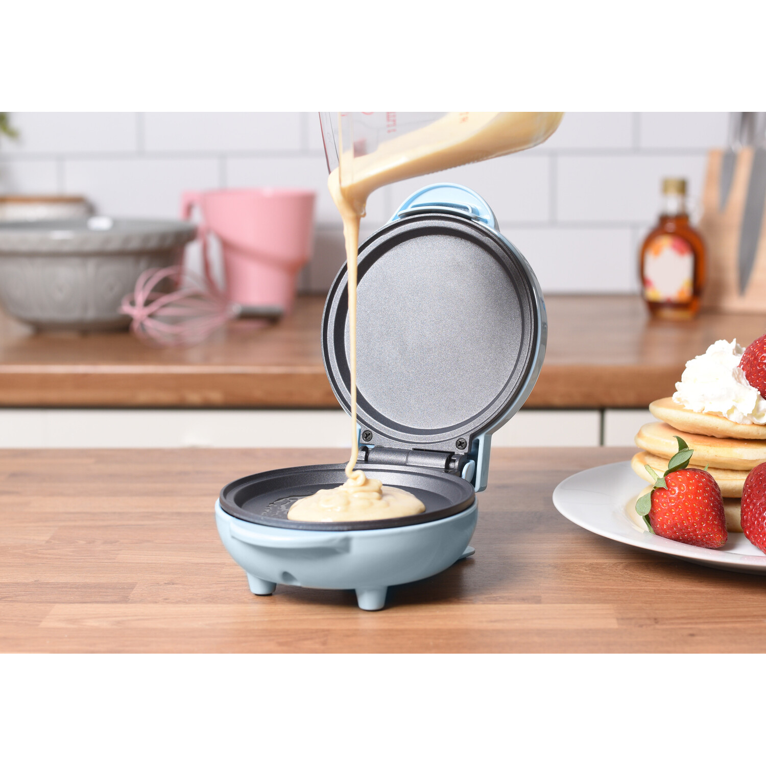 Blue Mini Pancake and Cookie Maker 550W Image 4
