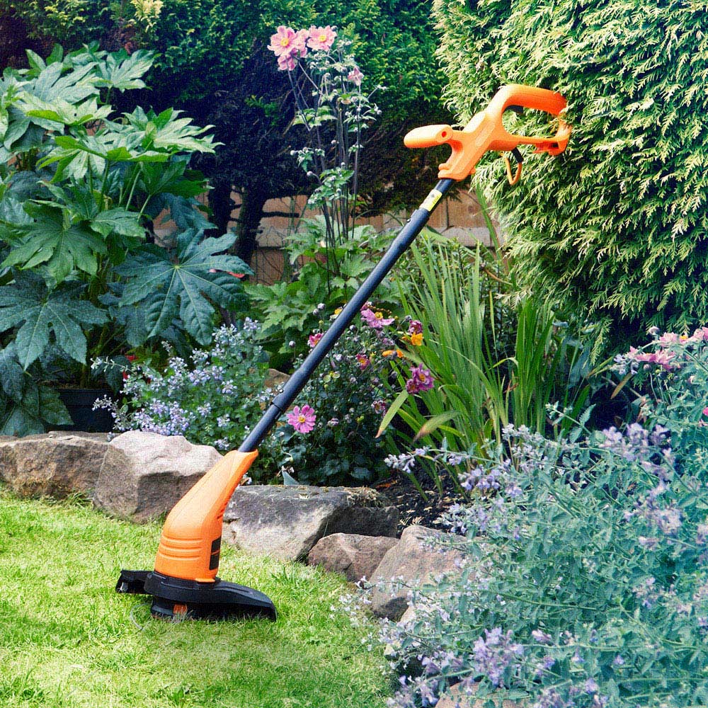 LawnMaster MEH1733 1700W 2-in-1 33cm Hover Collect Lawn Mower and Line Trimmer Set Image 3