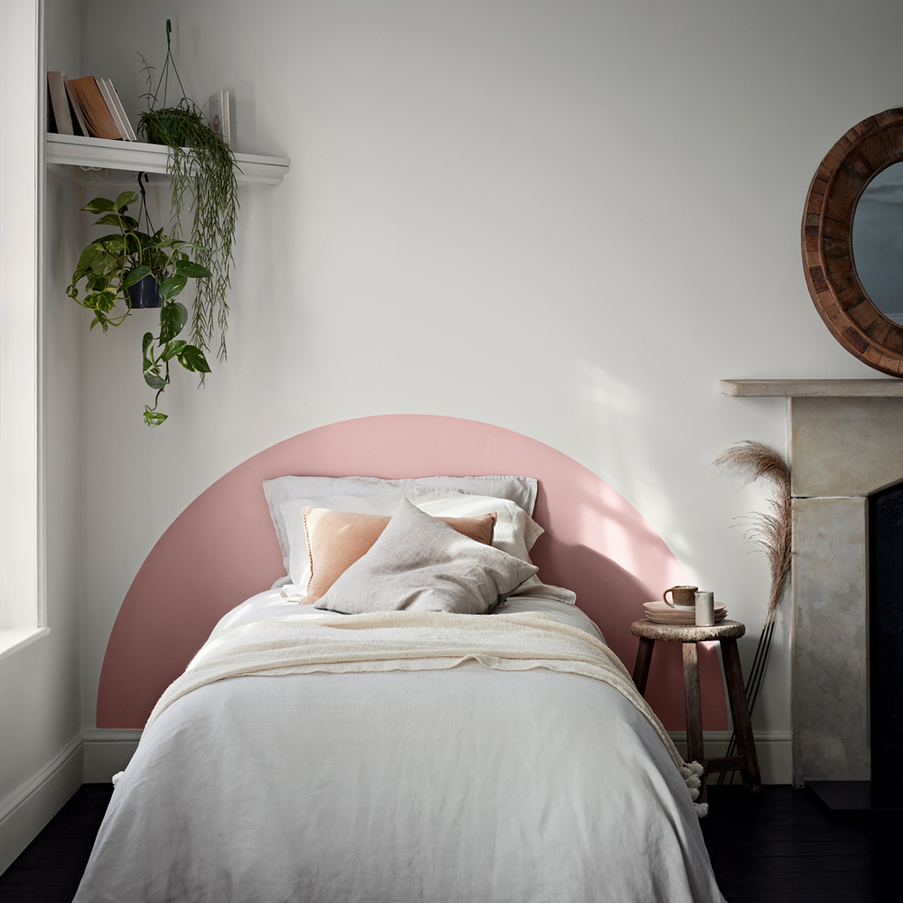 Crown Walls & Ceilings Le Petit Palais Matt Emulsion Paint 2.5L Image 5