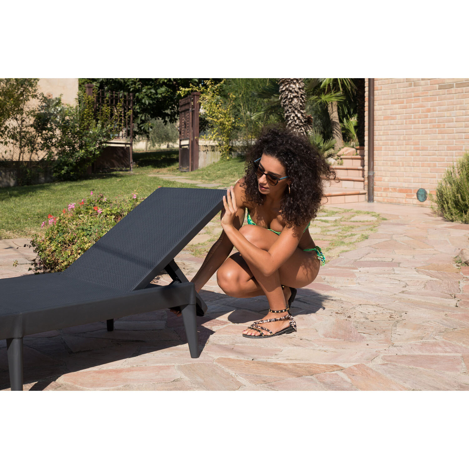 Sirolo Patio Sunlounger - Anthracite Image 9