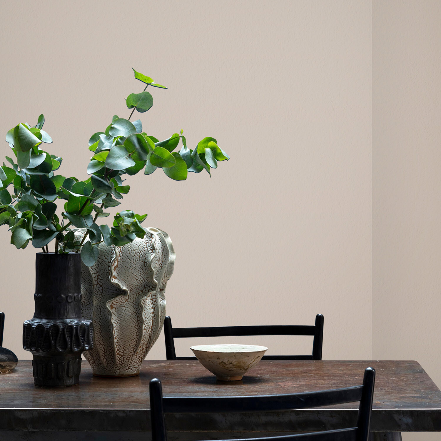 Craig and Rose Eggshell Paint - Royal Circus Image 4