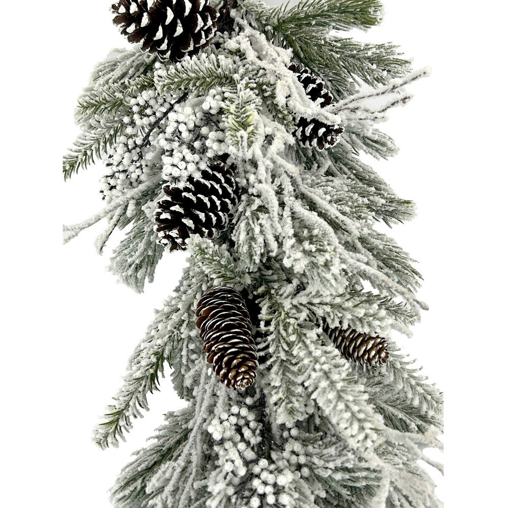 Frosted Snowberry Door Drop Image 4