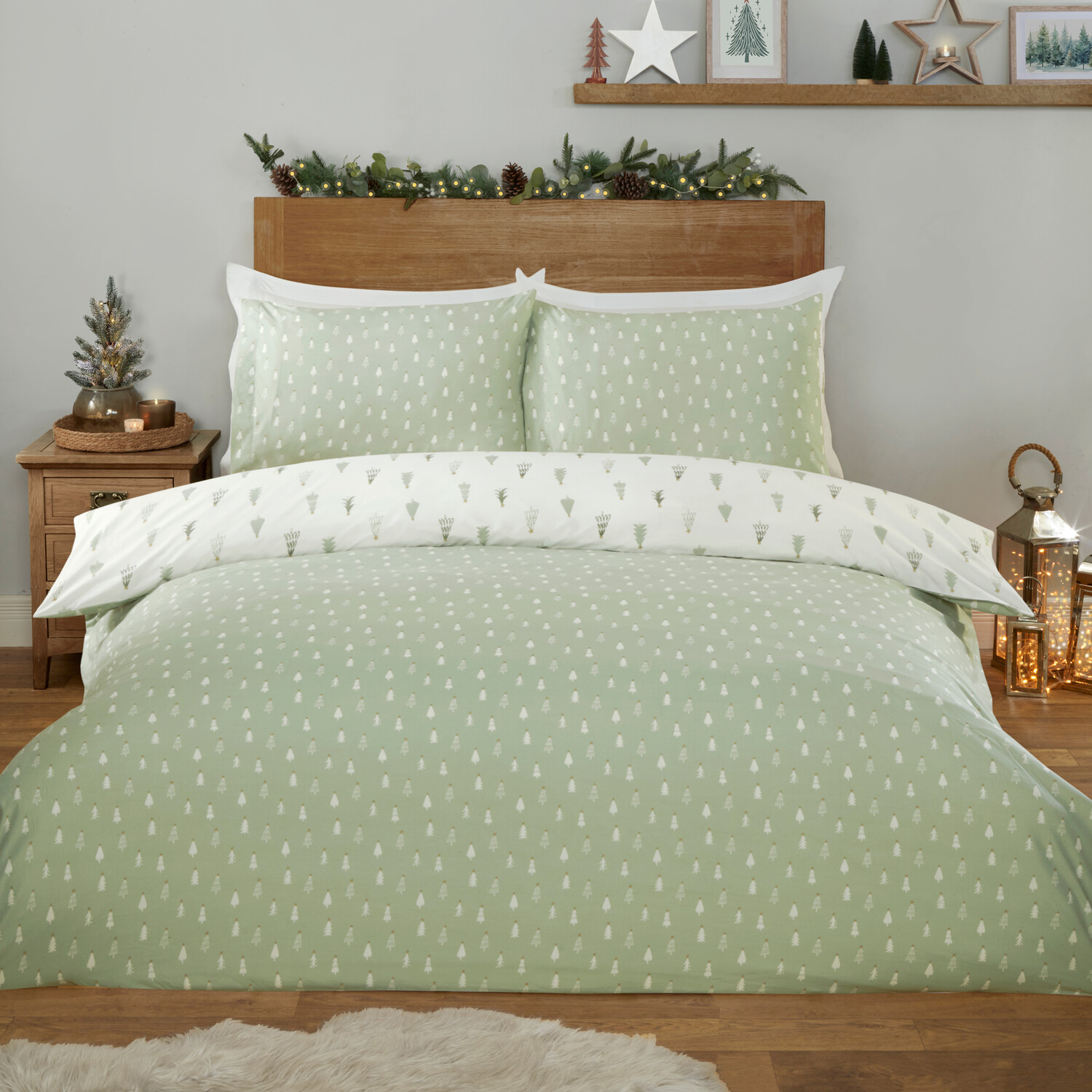 Festive Trees Reversible Duvet SetGreenKing Image 2