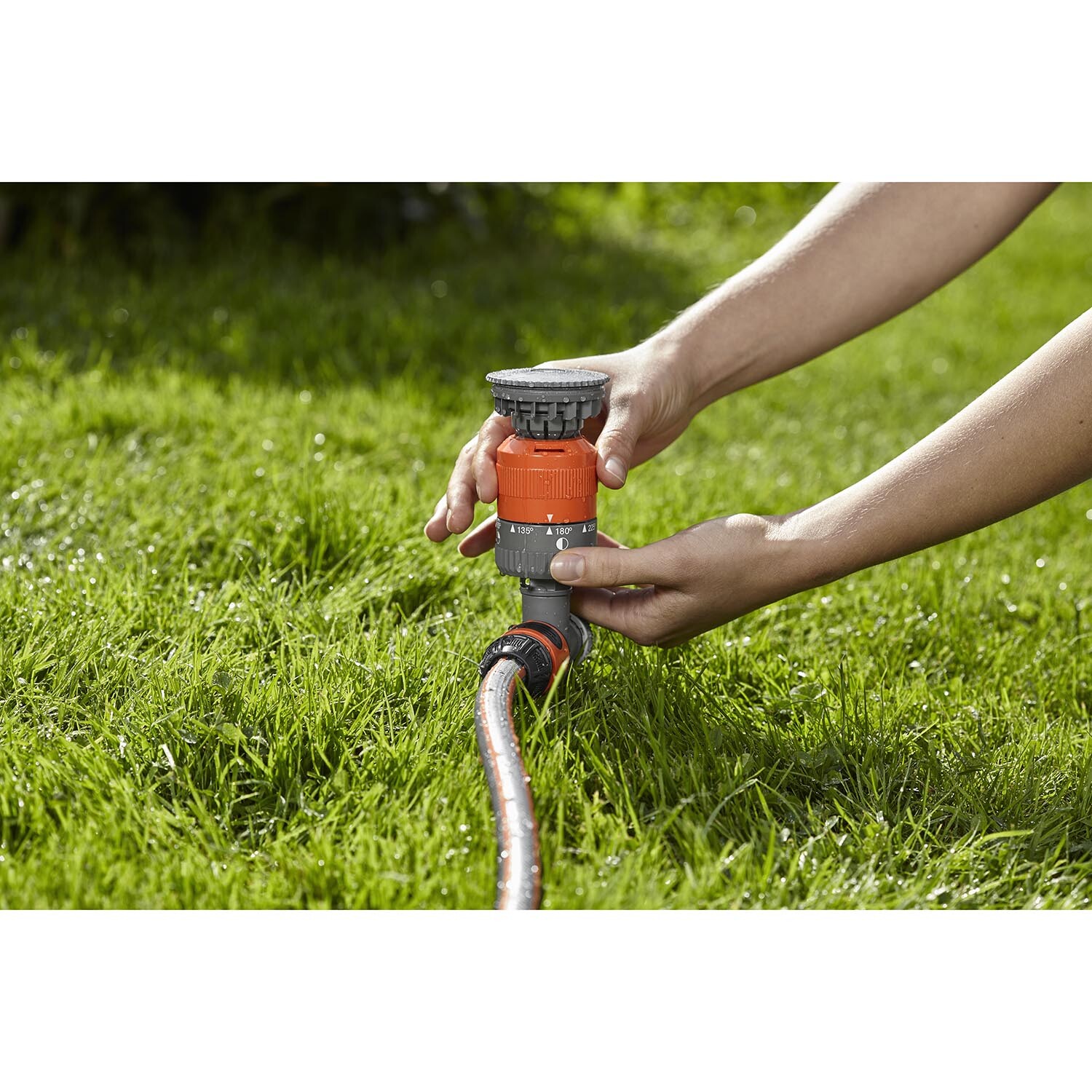 Gardena Adjustable Direction Circular Sprinkler Vario Image 3