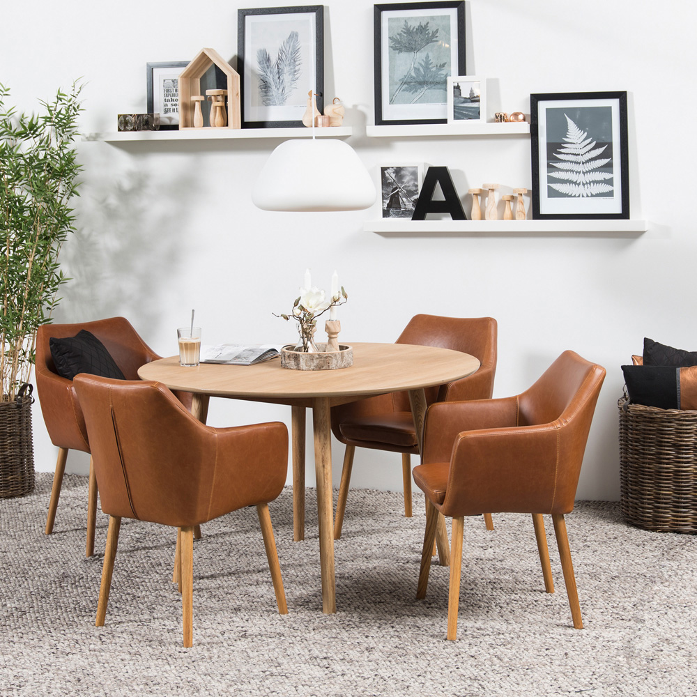 Furniture To Go Nagano Oak 4 Seater Round Dining Table Image 4
