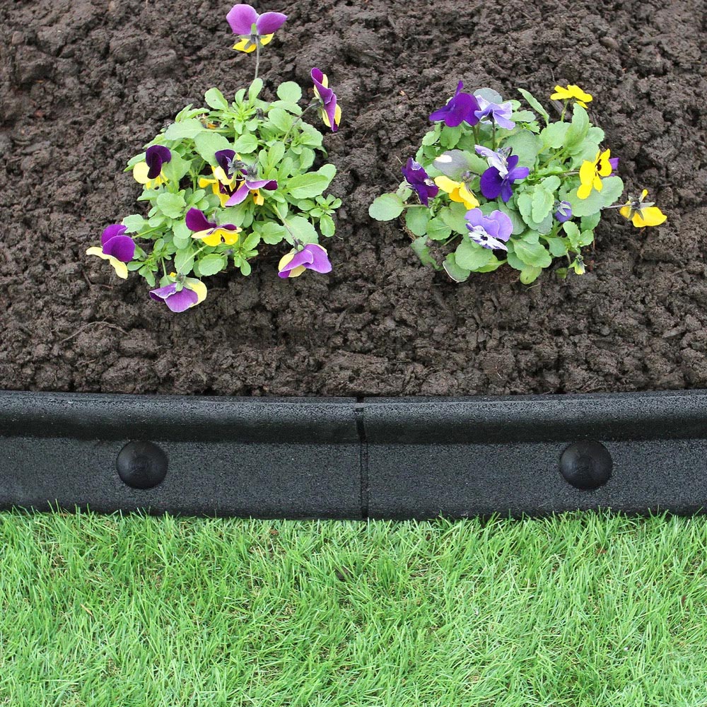 MonsterShop Black 4ft 30 Pack Flexible Lawn Edging Image 2